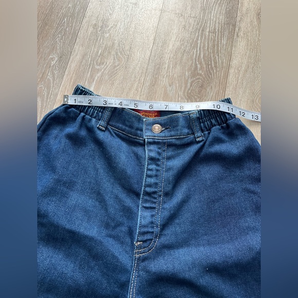 SOLD Levi’s Vintage Elastic High Waist Jeans Size 26 - Picture 5 of 11